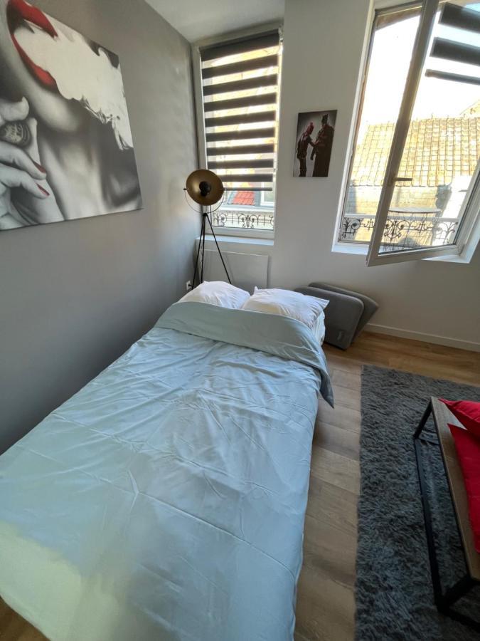 Appartement Voyage En Duplex En Hyper Centre à Valenciennes Extérieur photo