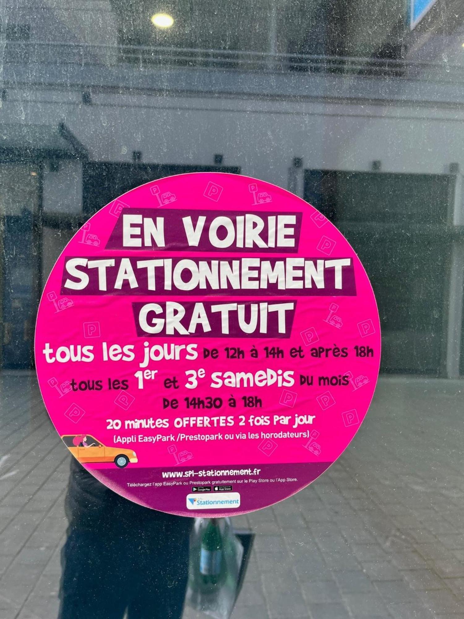 Appartement Voyage En Duplex En Hyper Centre à Valenciennes Extérieur photo